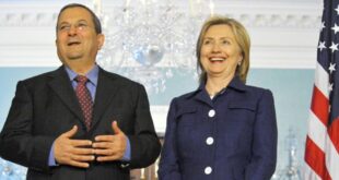 Israel's Defense Minister Ehud Barak, front, and Foreign Minister Avigdor Lieberman, right, attend a special Cabinet meeting in Jerusalem. May 29, 2011 AP
