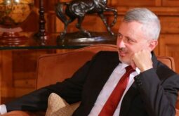 Hollande rings presidential hopeful Frangieh